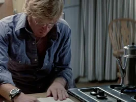 [Identify Cof*fee mak*er] used by Turn*er / Red*ford) as in Three Days of the condor