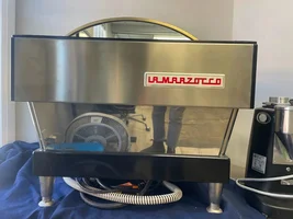 La Marzocco Linea 2EE Pristine Condition (<2000 shot pulls)