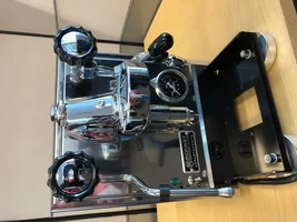 FOR SALE: NEW Walnut Rocket Appartamento Espresso Machine (220v)