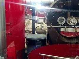 Wire brushes in cooling bins
