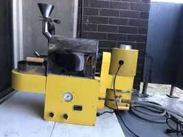 What type of roaster is this? There is no logo or brand name anywhere on the roaster.