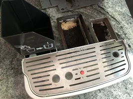 Help Please: Saeco Incanto De Luxe won't brew