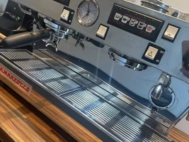 La Marzocco Linea AV - 2 group - top condition