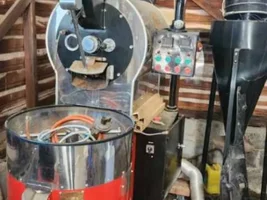 Akaneks-15kg Drum Roaster for sale. Hobart, Tasmania. LPG and 20amp Single Phase. Less than 1,000kg Roasted. Gas Compliancy..Chaff collecter, $12,500