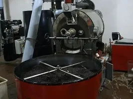 Reducing cooling tray smoke and odour