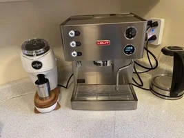 LELIT ELIZABETH ESPRESSO MACHINE + ACCESSORIES : 12 MONTHS NEW (BARELY USED) - Price Reduced - $1,699 CDN for the LE + $ for Accessories