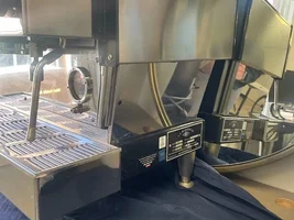 La Marzocco Linea 2EE Pristine Condition (<2000 shot pulls)